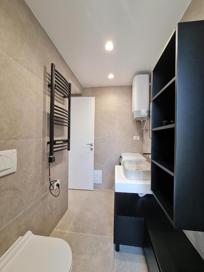 Adore - Modern Studio Tiran Dış mekan fotoğraf