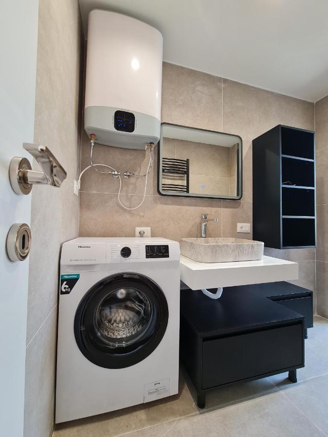 Adore - Modern Studio Tiran Dış mekan fotoğraf